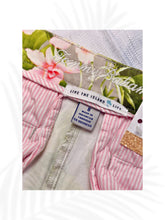 Load image into Gallery viewer, Tommy Bahama size8 tropical floral Hawaiian resort print summer shorts
