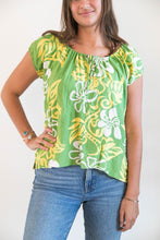 Load image into Gallery viewer, Green Manuheali’i Blouse
